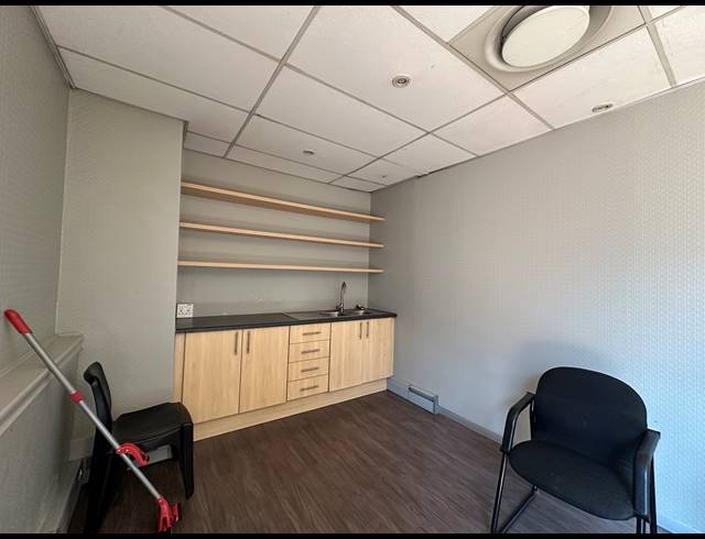 200M² OFFICE TO LET IN SANDTON CENTRAL